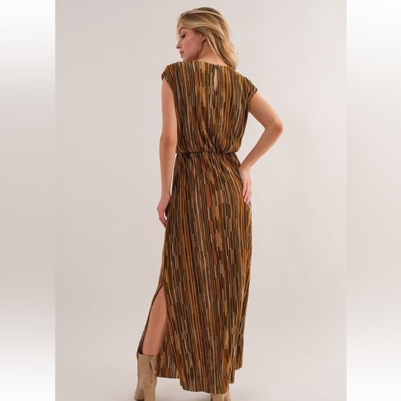 Boho Multi Color Rib Pleating Detailed Dress - Picture 7 of 7